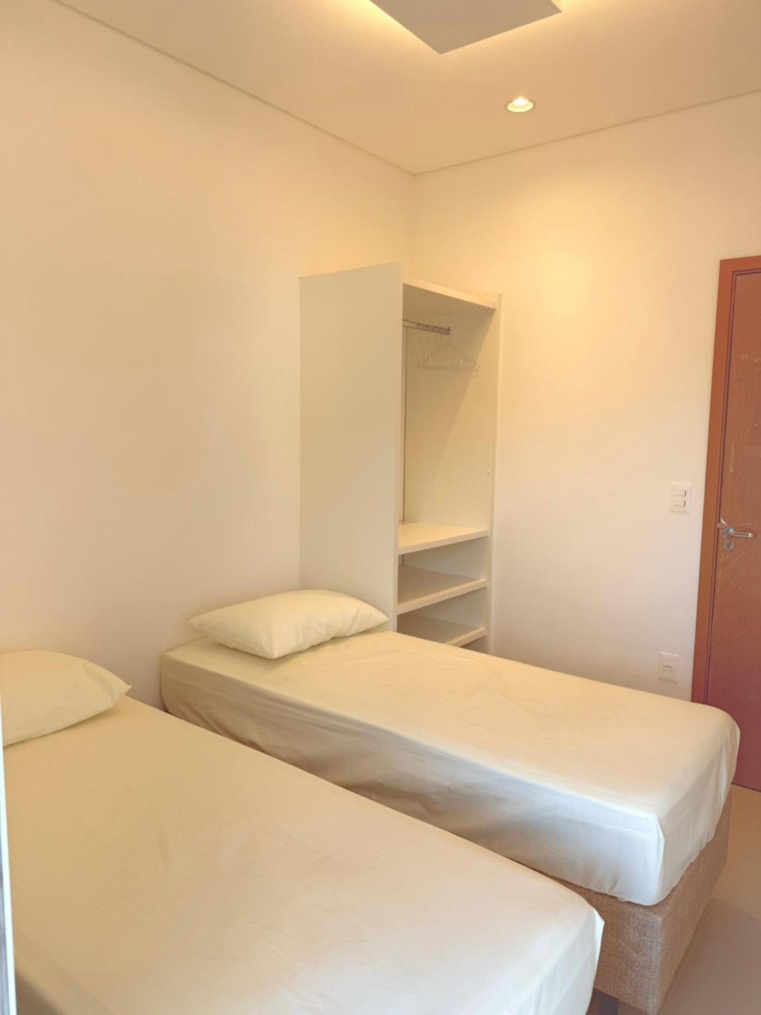 Toninhas 330m Da Ar Condicionado Churrasqueira E Piscina Apartamento *