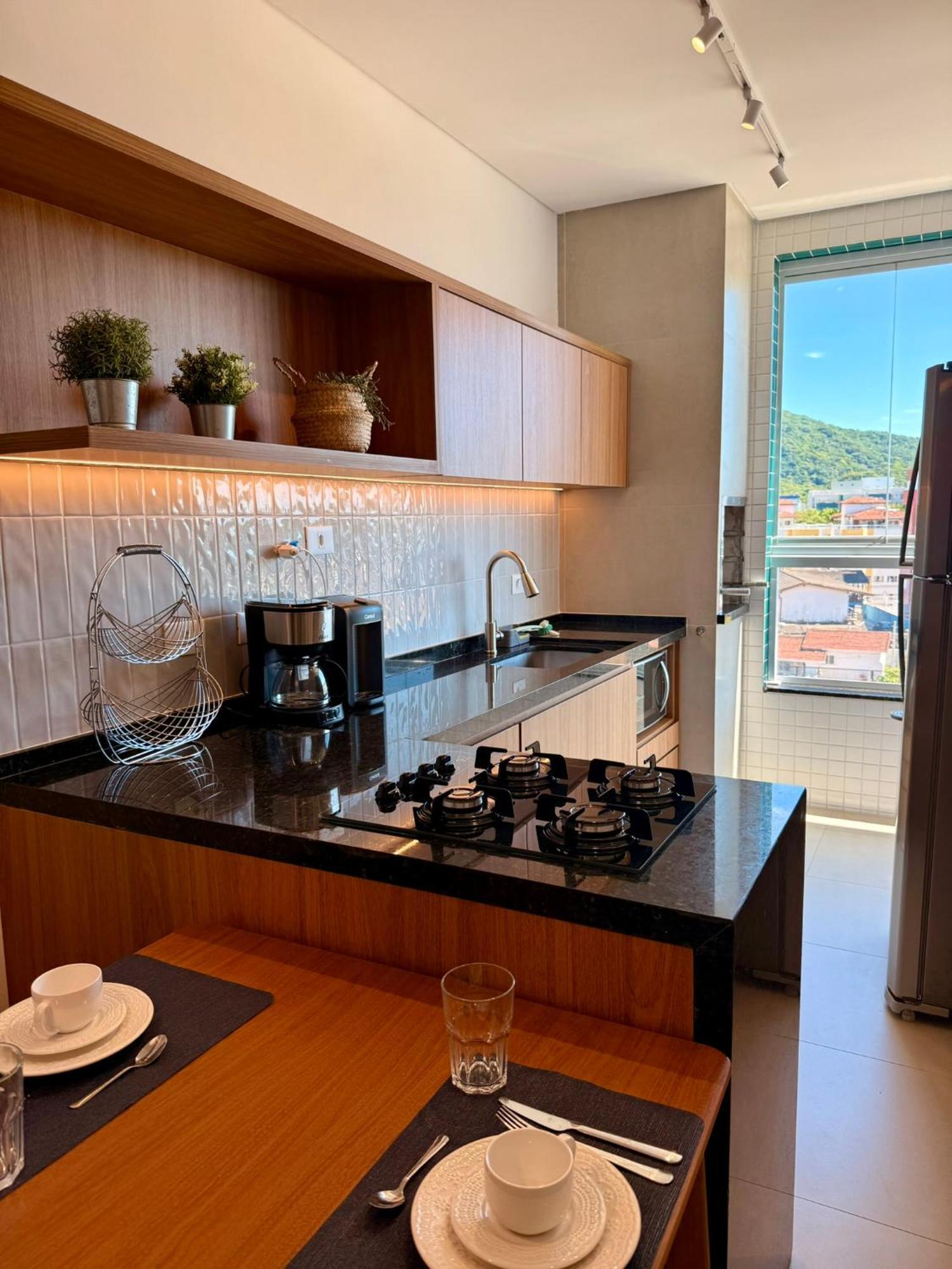 Toninhas 330m Da Ar Condicionado Churrasqueira E Piscina Apartamento